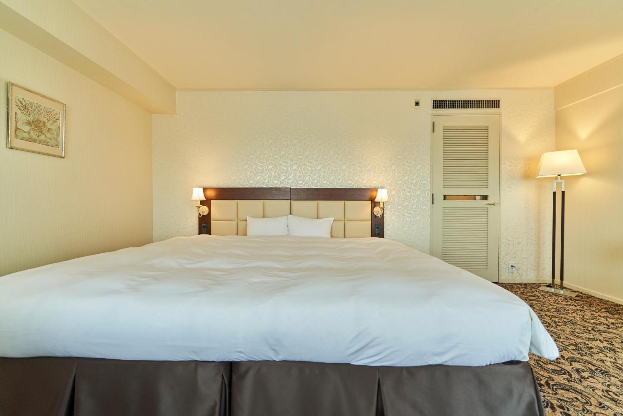 Saitama Grand Hotel Fukaja Kültér fotó